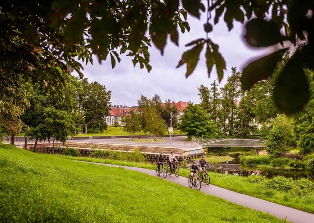 Radeln am Treidelweg in Eberswalde, Foto: André Wirsig, Lizenz: Brandenburgische Seenplatte GmbH