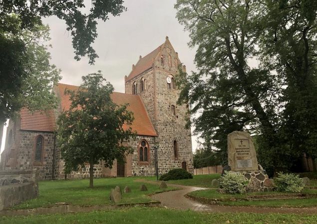 Kirche in Gottberg, Foto: Itta Olaj, Lizenz: Brandenburgische Seenplatte GmbH Kirche in Gottberg, Foto: Itta Olaj, Lizenz: Brandenburgische Seenplatte GmbH