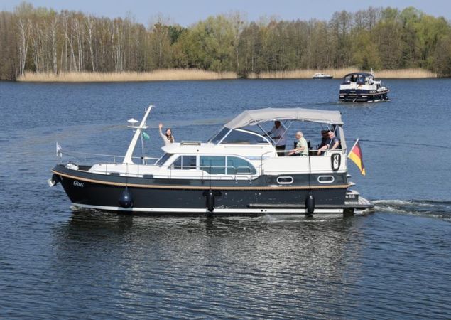 Marina Zehdenick am Prerauer Stich, Foto: Uwe Halling, Lizenz: EastWest Marina Zehdenick am Prerauer Stich, Foto: Uwe Halling, Lizenz: EastWest