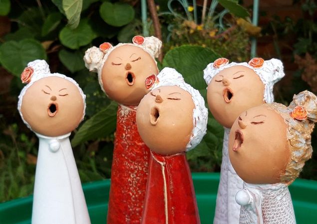 Räucherfrauen aus Keramik, Foto: Sabine Borns, Lizenz: Sabine Borns Räucherfrauen aus Keramik, Foto: Sabine Borns, Lizenz: Sabine Borns
