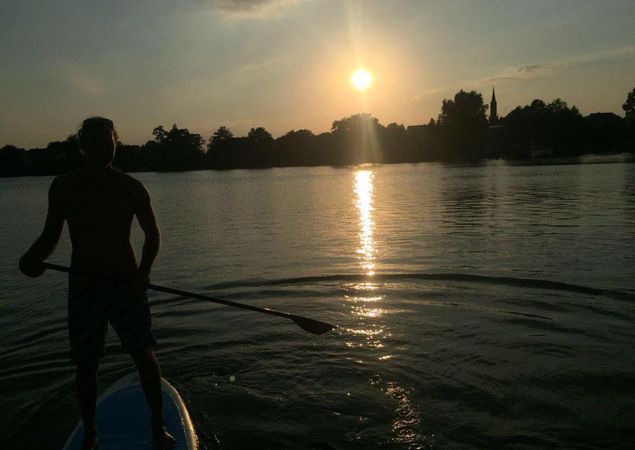 Stand Up Paddler auf den Fürstenberger Seen, Foto: Ahoi SUP Stand Up Paddler auf den Fürstenberger Seen, Foto: Ahoi SUP