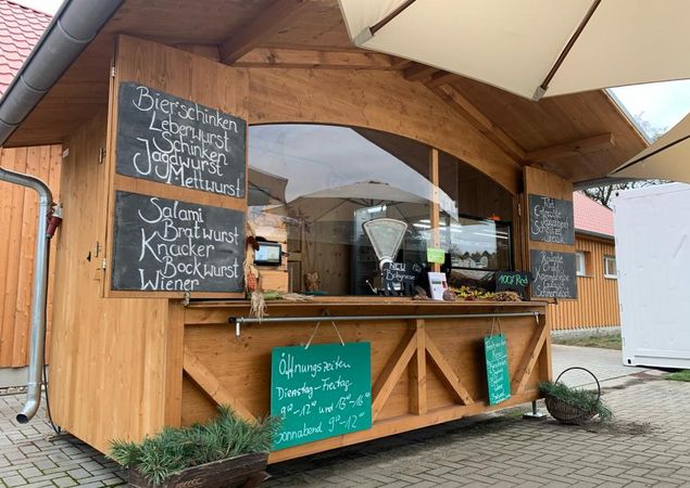 Verkaufsstand Hofladen Wiesenrind Bergsdorf, Foto: Agrar GmbH Bergsdorf, Foto: Agrar GmbH Bergsdorf Verkaufsstand Hofladen Wiesenrind Bergsdorf, Foto: Agrar GmbH Bergsdorf, Foto: Agrar GmbH Bergsdorf