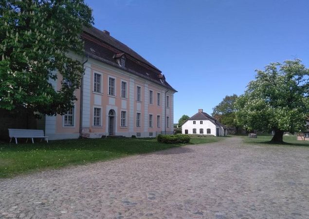 Gutshaus Zernikow, Foto: Tourismusverband Ruppiner Seenland e.V. , Lizenz: Tourismusverband Ruppiner Seenland e.V. Gutshaus Zernikow, Foto: Tourismusverband Ruppiner Seenland e.V. , Lizenz: Tourismusverband Ruppiner Seenland e.V.