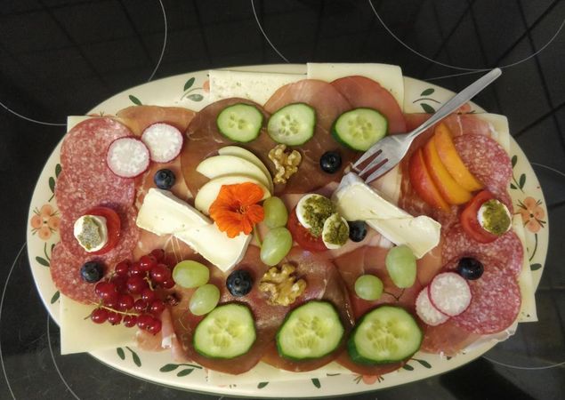 Fleischlastige Frühstücksvariante, Foto: Elke Schmälzle
