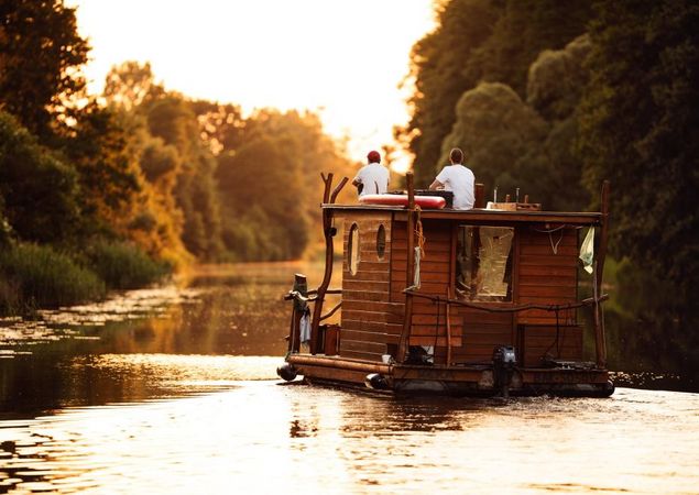 Floßverleih TreibGuT - auf dem Fluss unterwegs, Foto: The Cable, Lizenz: TreibGuT GbR