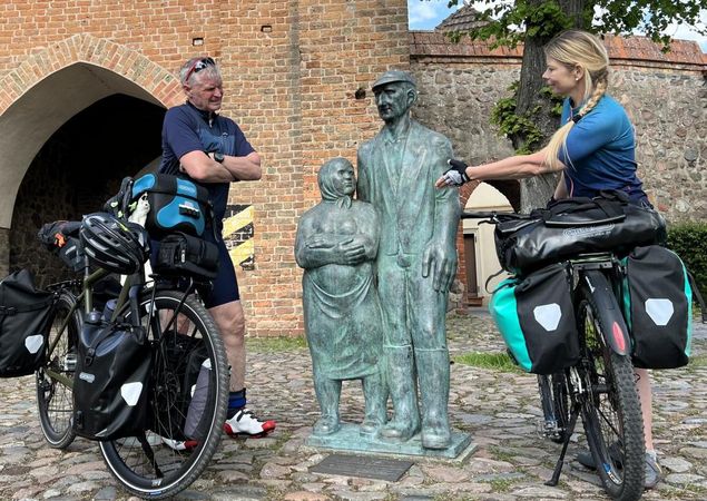 Ruppiner Tor mit Skulptur in Gransee, Foto: Thomas Widerin, Lizenz: Thomas Widerin