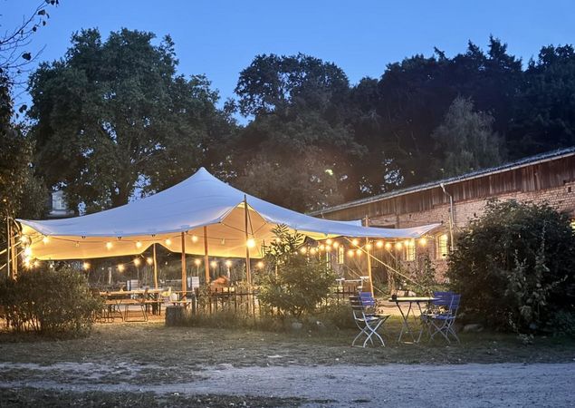 Weideküche Gut Boltenhof - Terrasse, Foto: Andrea Riest, Lizenz: Gut Boltenhof Inh. Jan-Uwe Riest