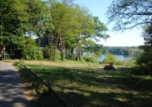 Mauerweg bei Kladow Mauerweg bei Kladow