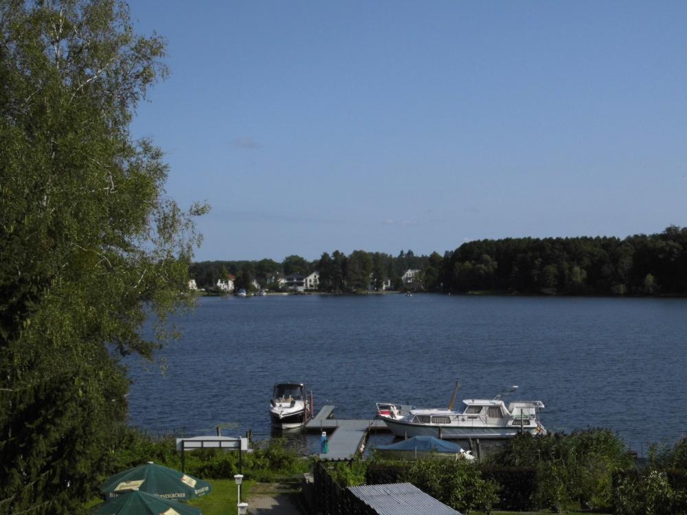 Blick vom Hotel zur alten Bornmühle auf den See, Foto: Andreas Schiller Blick vom Hotel zur alten Bornmühle auf den See, Foto: Andreas Schiller