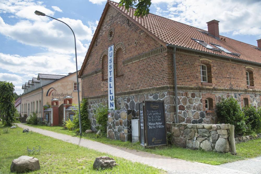 Künstlerhof Roofensee in Menz, Foto: TMB-Fotoarchiv/Steffen Lehmann