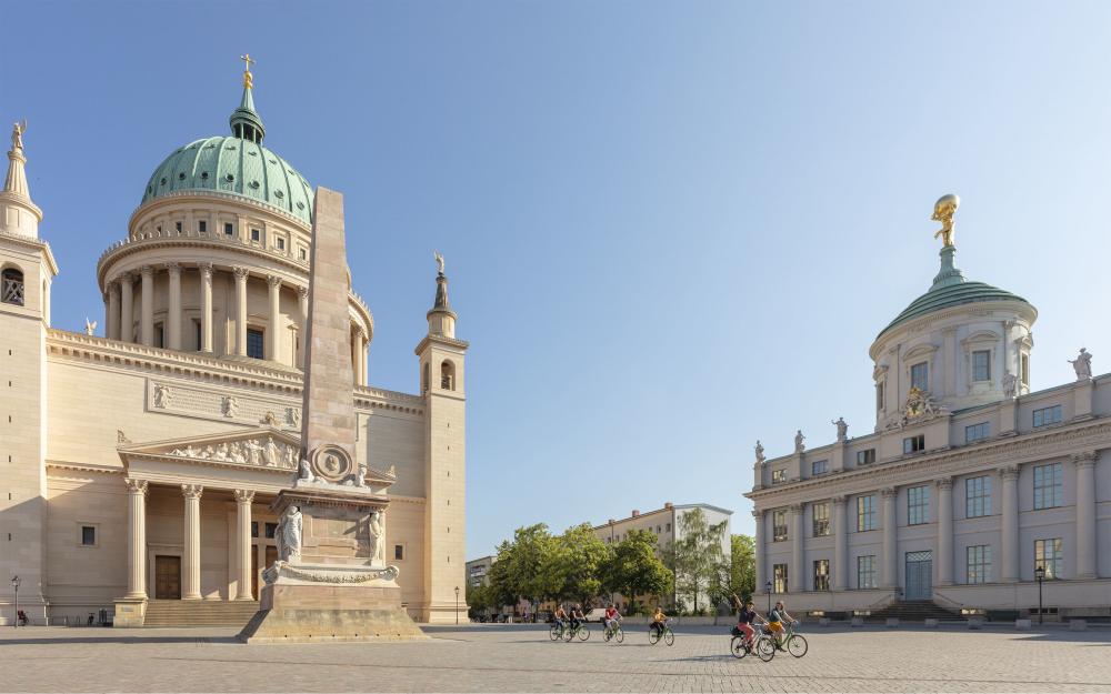 Alter Markt in Potsdam, Foto: André Stiebitz, Lizenz: Potsdam Marketing und Service GmbH Alter Markt in Potsdam, Foto: André Stiebitz, Lizenz: Potsdam Marketing und Service GmbH